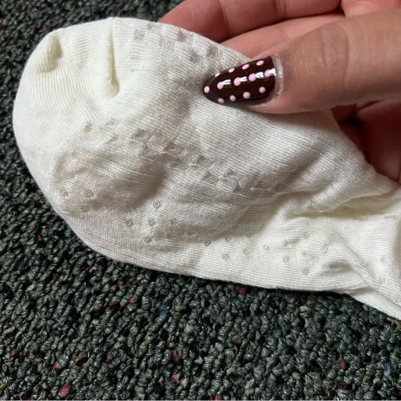 NWT 2 Pack Pastel Pink White Frilly Lace Mesh Whimsy Girly Ankle Fashion Socks - Picture 9 of 13